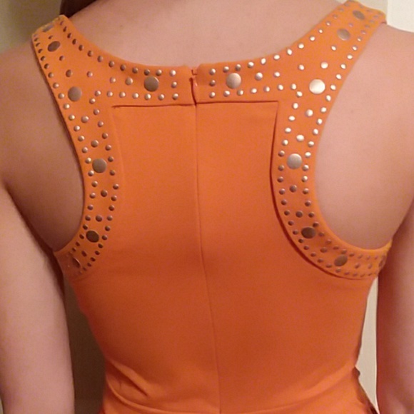 Cynthia Rowly Orange dress with gold studs - Picture 4 of 5